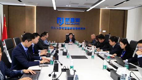 东方风来满眼春，开路先锋阔步行——尊龙凯时利来健康集团召开2024年度工作启动会暨战略升级实施动员会